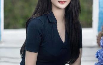 秀人网 – 谢小蒽的天使：不小心被美到，原图你敢不敢点？