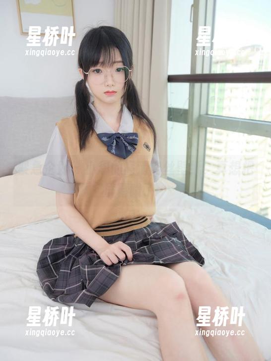 紧急企划-小恩 紧急企划 - 小恩的高清肉丝壁纸,真想把屏幕啃了…