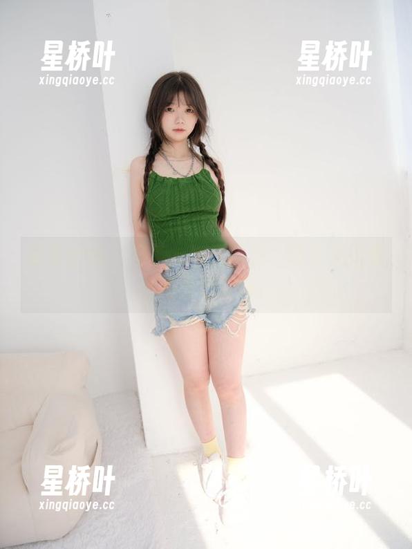 紧急企划 - 见希w裸足图集：趁你不注意的美好分享
