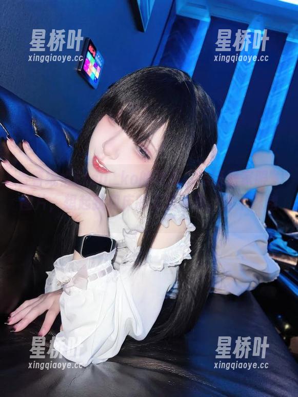 纸悦Etsu_ko 看着纸悦Etsu_ko的这张“玛丽居家服”图片,想起我和床的无尽斗争,惨不忍睹。