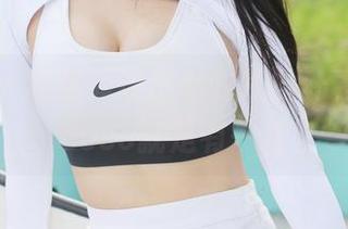 美媛馆 – 高清显现出的豹纹设计，陈怡曼coco就是有一套