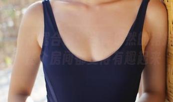 美媛馆 – 短裙合集：当黄乐然的裙摆飞扬，整个房间都变得有趣起来