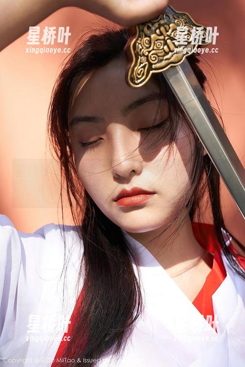 蜜桃社-伊素妍 蜜桃社 - 这个图集是伊素妍的一把“福利钥匙”,开启秘密快乐之旅