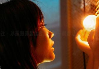 蜜桃社 – 冰露的裤里丝合集，每一帧都让人想多看几眼。