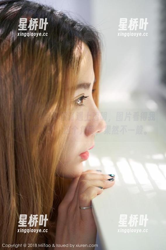 蜜桃社-李颖诗 蜜桃社 - 当李颖诗遇上透明,图片看得我眼睛都花了。这个角度,果然不一般。