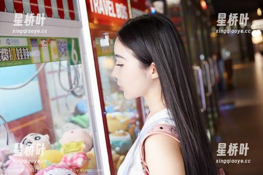 蜜桃社-萌美Moemi 蜜桃社 - 萌美Moemi的白丝美图:轻轻一看,脑海里全是小鹿乱撞?