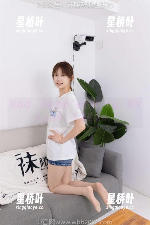 袜啵啵 - 天使般的“甜甜圈”作品，真想偷偷占有，幸好是免费。