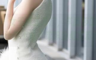 语画界 – 女王模式开启，李丽莎的私拍资源，让你不知不觉想当皇室粉丝。