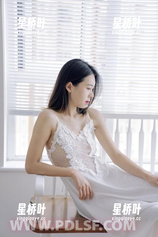 轰趴猫 - 抛给你一个资源：艾小青的白衬衫，怎么能做到既干练又让人浮想联翩？