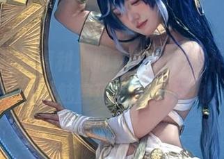 无法抗拒的福利，阿薰kaOri的作品把蓝羽毛和魅魔玩得淋漓尽致。