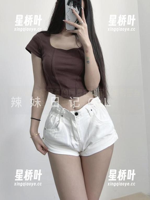 微密圈 - 陈佩奇的网盘里暗藏的黑色蕾丝合集，来偷瞄一眼吧！