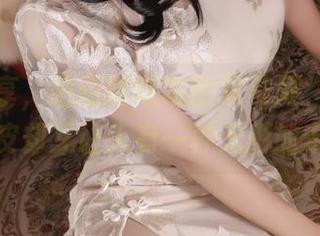 美图分享，陌陌咕咕咕的双马尾，明明看上去调皮却又让人有一种无形的牵引力。