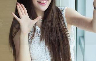 青豆客 – 看！可乐Vicky的美脚，高清图集直击灵魂深处！