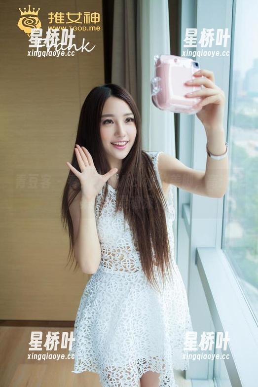青豆客-可乐Vicky 青豆客 - 看!可乐Vicky的美脚,高清图集直击灵魂深处!