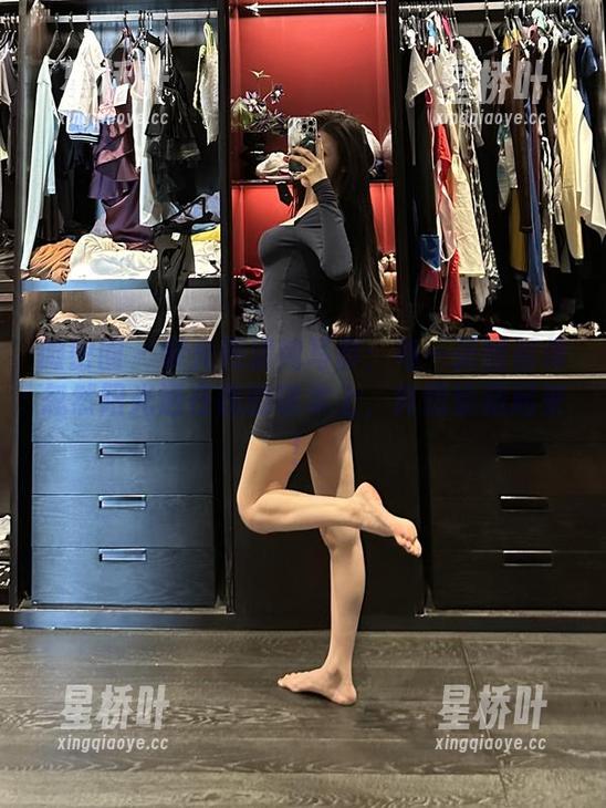 黎允熙 微密圈 - 黎允熙清纯写真:每一张图都像忽然阳光洒在我的课本上,真想偷藏起来!
